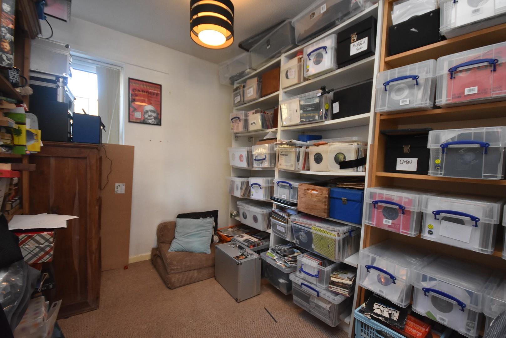 8 Parkview Court, Andrew Road, Penarth, CF64 2NS